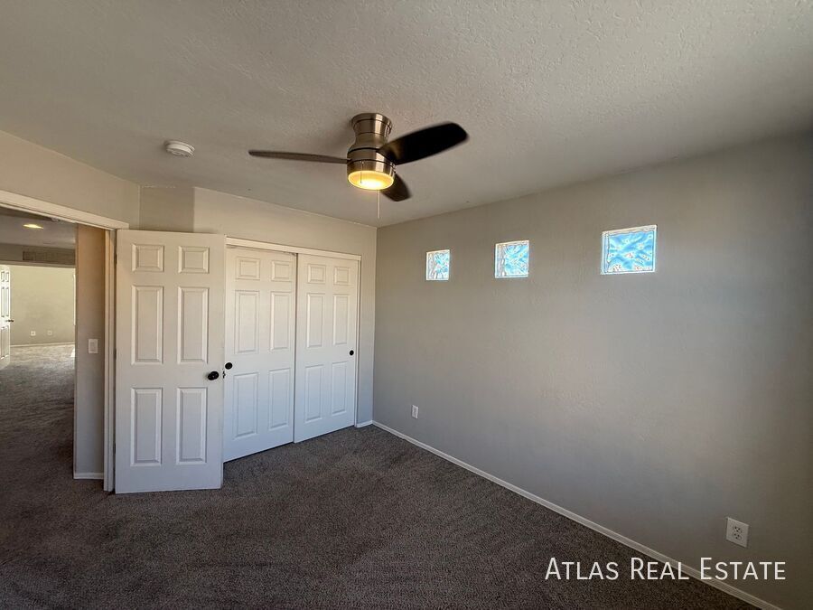 Building Photo - 2040 N 106th Ave