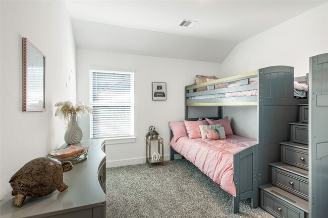 Building Photo - 638 Paisley Harbor Ct