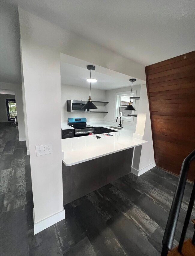 Building Photo - 3311 TV Rd