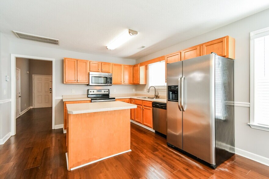 Building Photo - 1612 Allston Dr