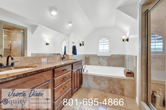 Building Photo - 567 E Greystone Dr