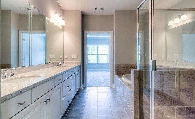 Building Photo - 2286 Mclean Chase