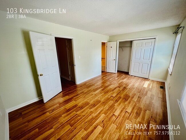Building Photo - 103 Kingsbridge Ln