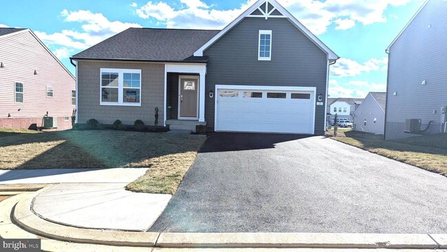 Building Photo - 11 Edinburgh Ct