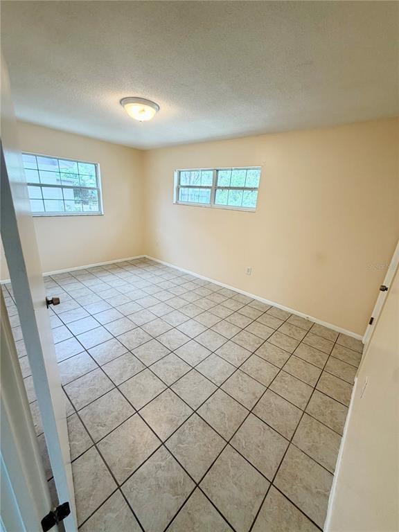 Building Photo - 506 Holt Cir