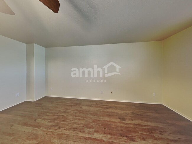 Building Photo - 11652 N 151st Ln