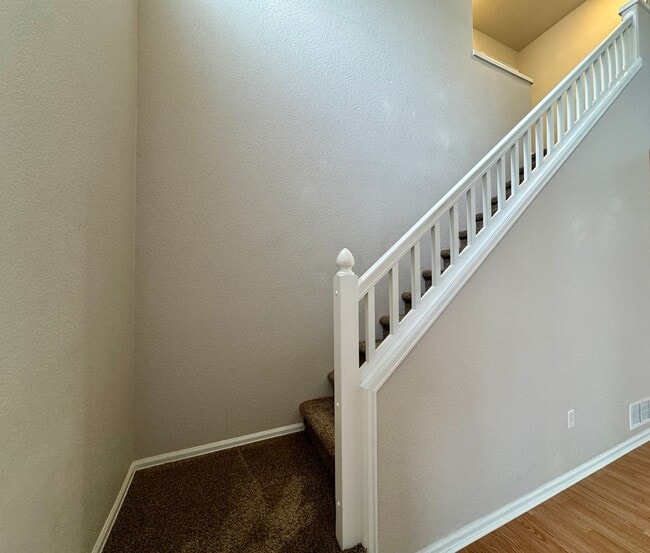 Building Photo - Beautiful & Updated 4 Bedroom / 3.5 Bath Home – Available Now!