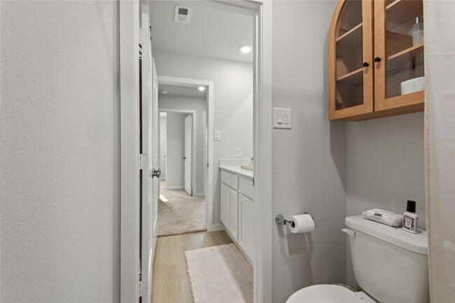Building Photo - 123 Alset Dr