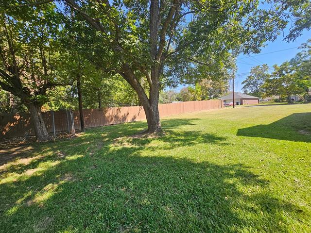 Building Photo - 319 Lowe St