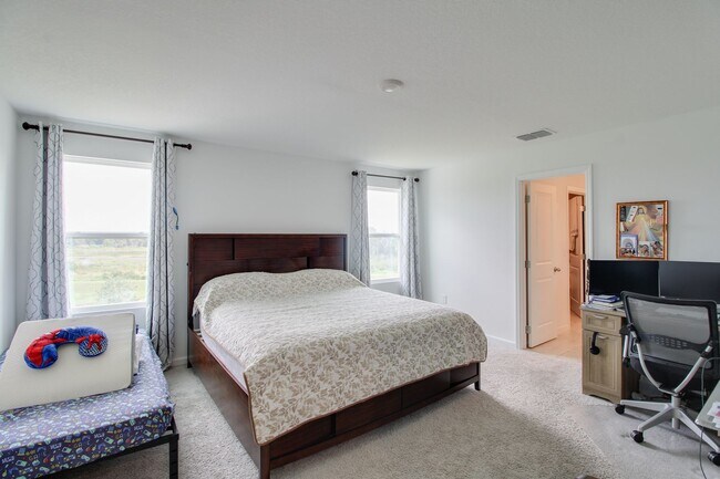 Building Photo - 8732 Sportsman Lp
