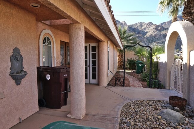 Building Photo - 54015 Avenida Juarez
