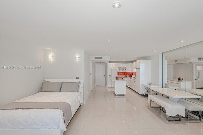 Building Photo - 2301 Collins Ave