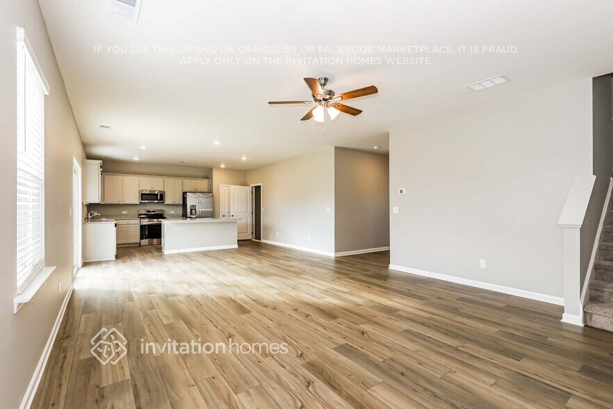 Building Photo - 532 Almere Dr