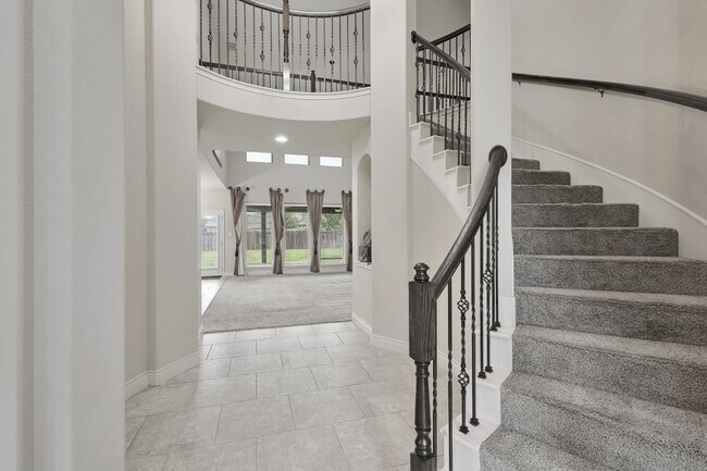 Building Photo - 2882 Coral Sky