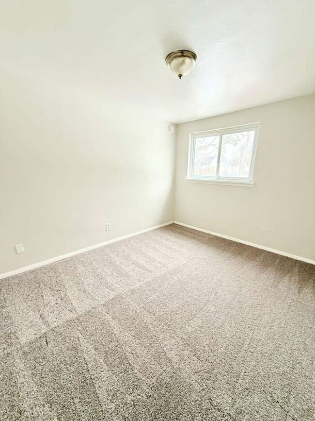 Building Photo - Nice 2BD/1.5BA Single Family Home in Penn Hills