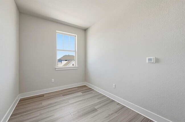 Building Photo - 8401 Orizzonte St