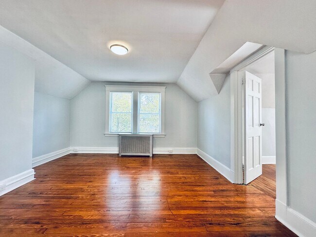 Building Photo - 62-64 Sheldon Terrace