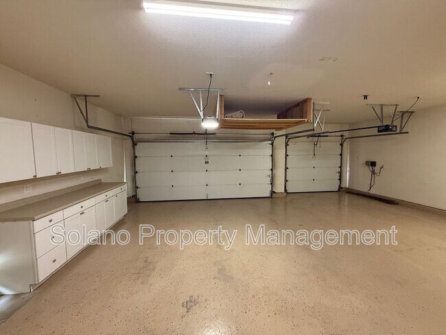 Building Photo - 2833 Prestwick Ct
