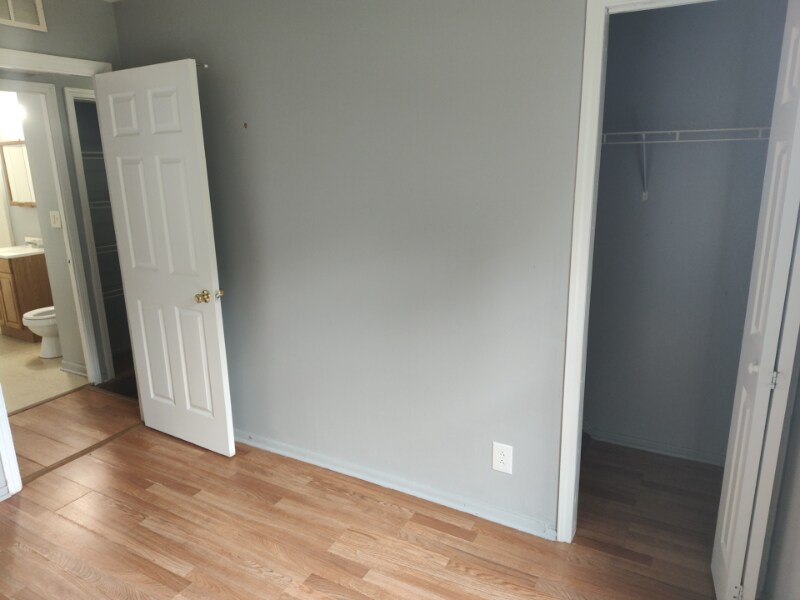 Building Photo - 14 N Ritchie Ave