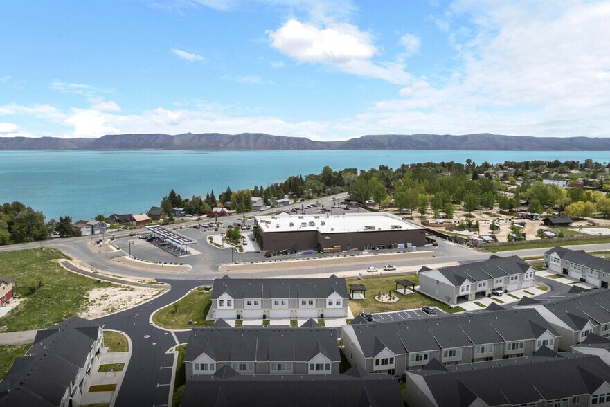 Building Photo - 569 Richland Vly St