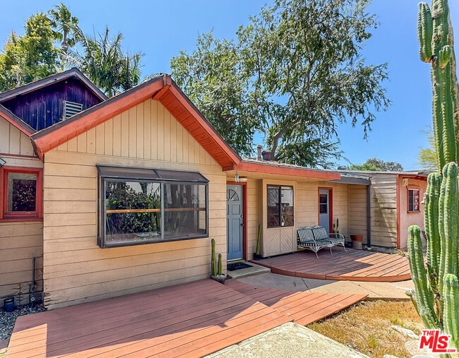 Building Photo - 3124 Veteran Ave