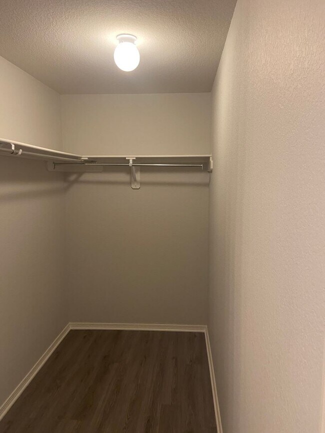 Building Photo - *Pre-leasing* Three Bedroom | Two Bath Hom...