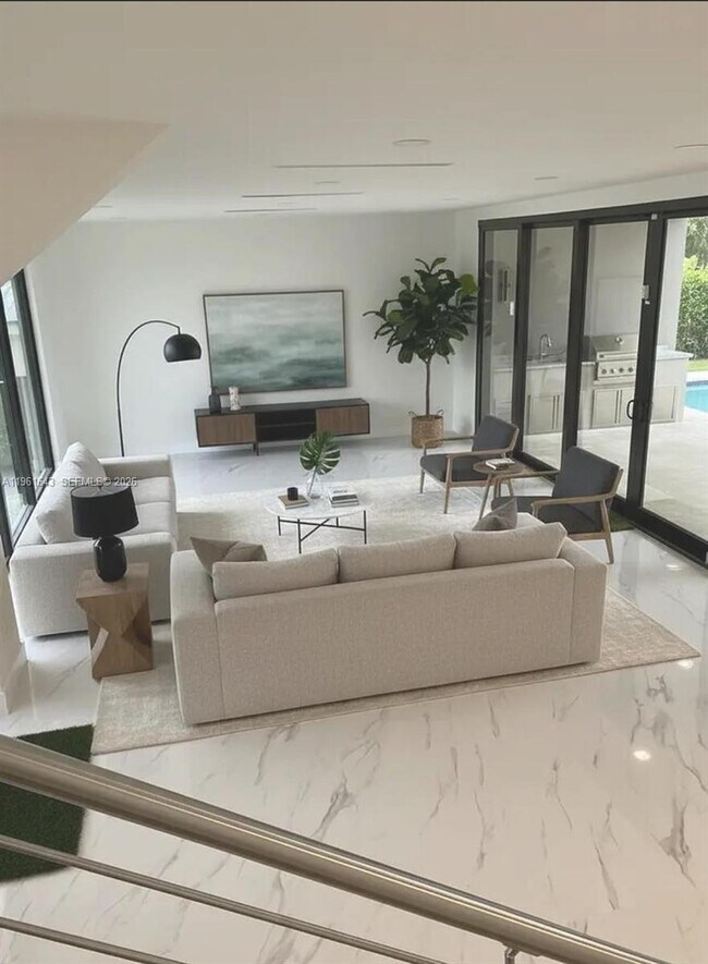 Building Photo - 1700 NE 18th St