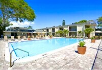Beautiful pool - Atlas at Bay Point