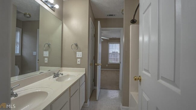 Building Photo - 335 Bald Eagle Way