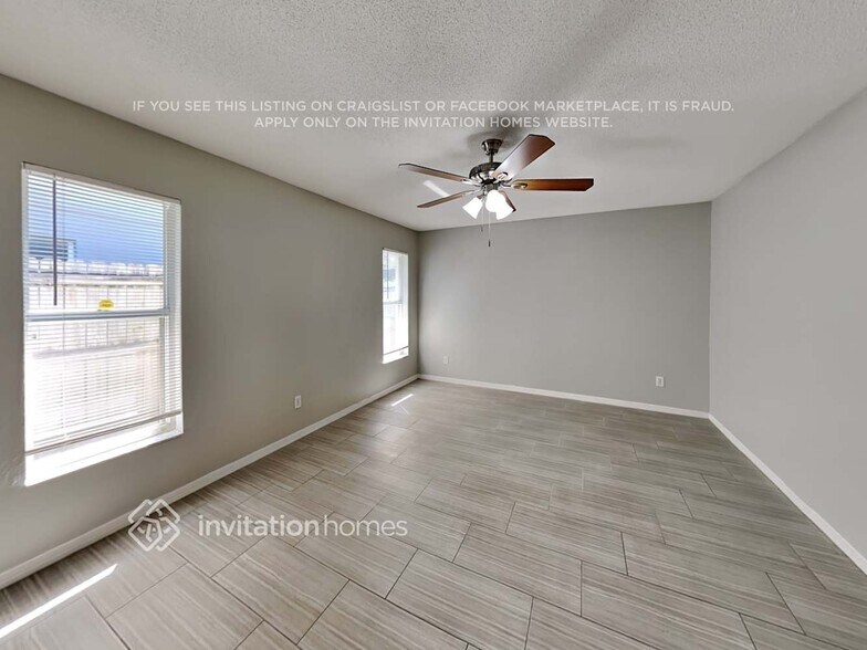 Building Photo - 1126 55th Ave N