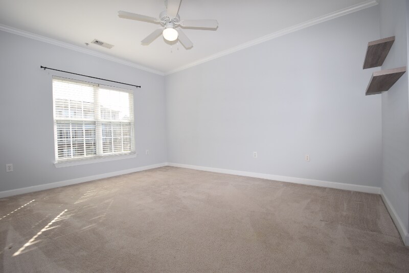 Building Photo - 2807 Bloomfield Ln
