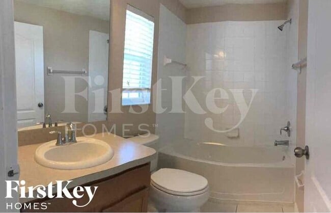 Building Photo - 4196 Winding Vine Dr