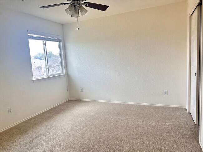 Building Photo - 326 Wild Plum