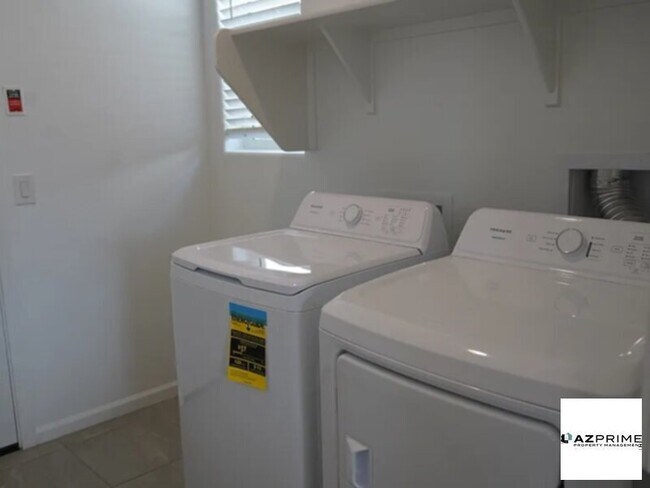 Building Photo - Nice Homes