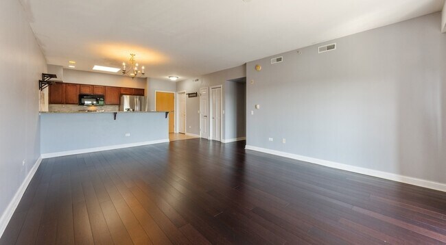 Building Photo - 3501 Wellington Ct