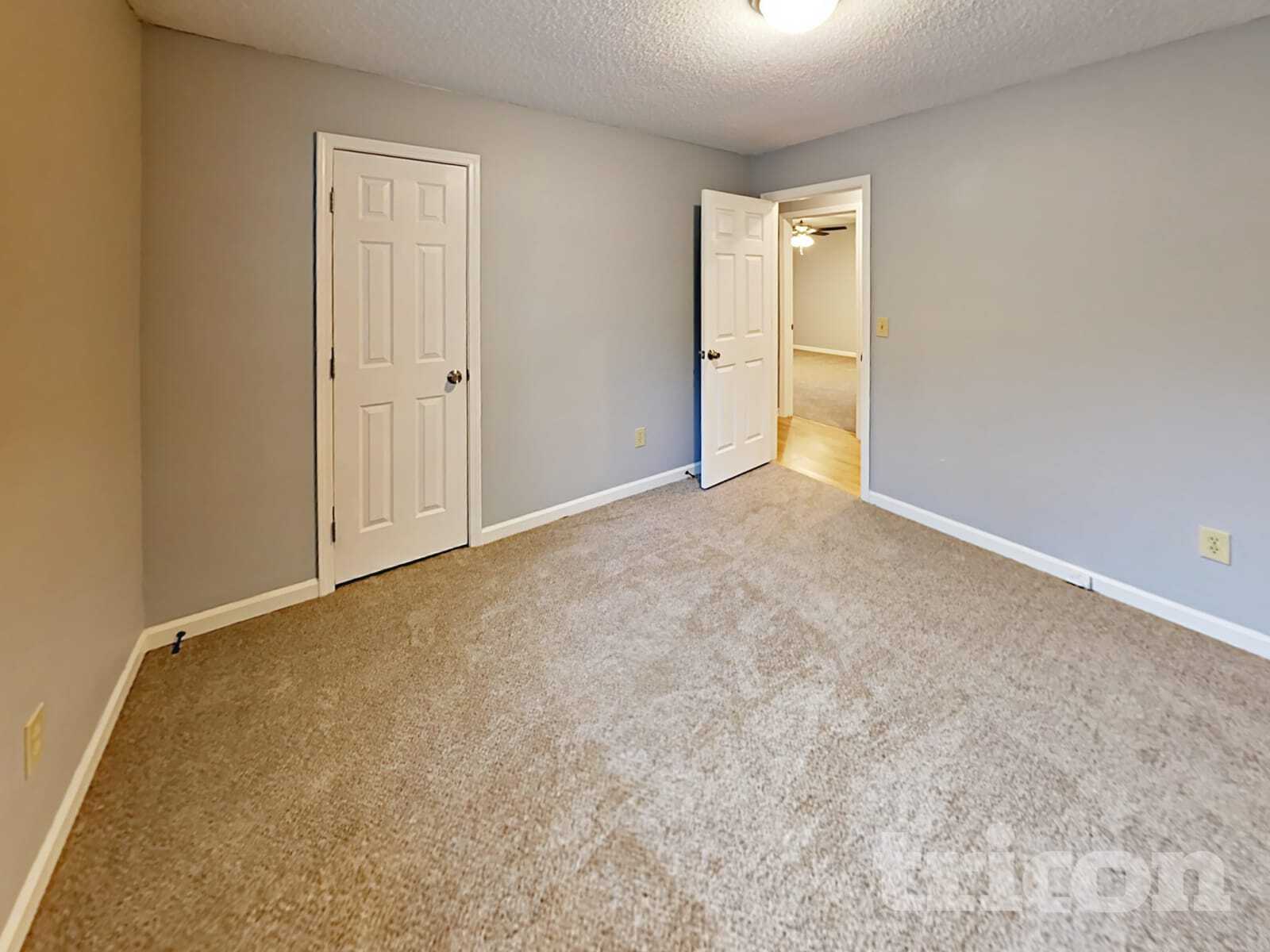 Building Photo - 140 Remington Ln
