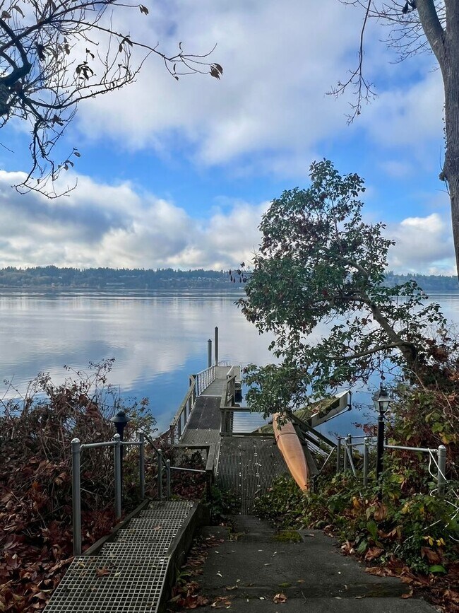 Building Photo - PENDING APPLICATION; Waterfront Apartment on East Bay Drive