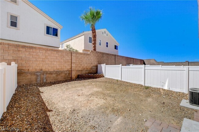 Building Photo - 9327 Ruby Arrow Ct