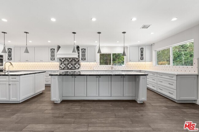 Building Photo - 22405 Calipatria Dr