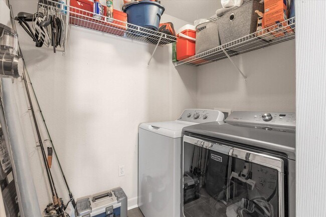 Building Photo - 2801 Chancellorsville Dr