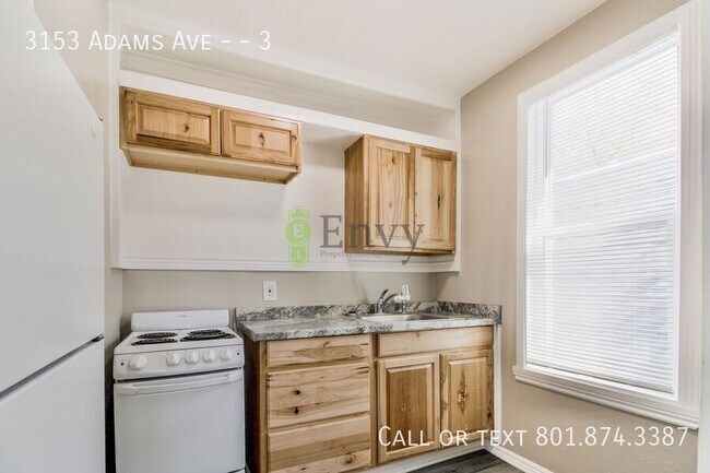 Building Photo - 3153 Adams Ave