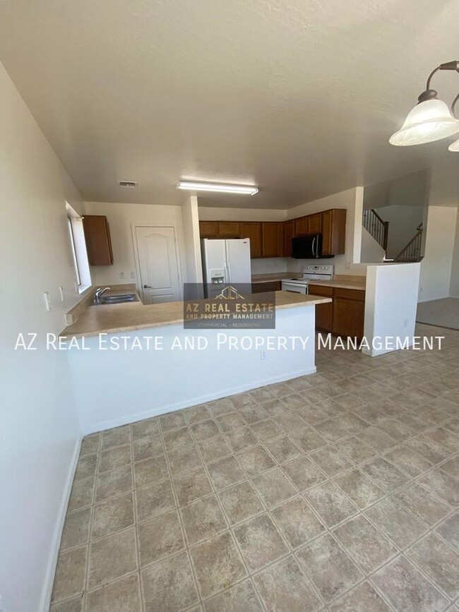 Building Photo - 4850 N 113th Dr