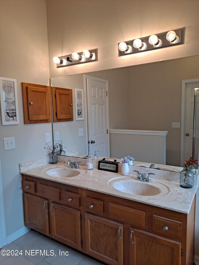 Building Photo - 11786 Lanier Creek Dr