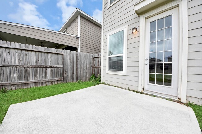 Building Photo - 19403 Tinway Ct