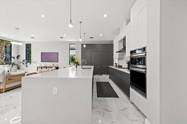 Building Photo - 12120 Rhino Oaks Dr