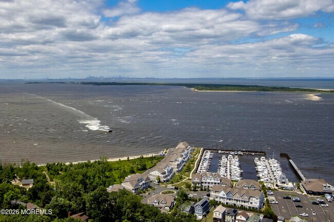 Building Photo - 13 Halfmoon Ct