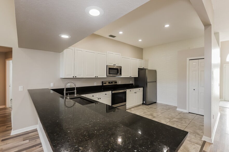 Building Photo - 2864 Meridian Point Ln