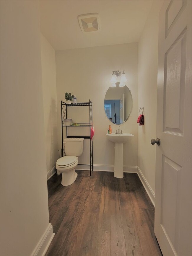 Building Photo - Beautiful end unit townhouse in Cosby Village with loads of extras.