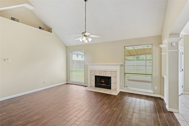 Building Photo - 5502 Atascocita Timbers N