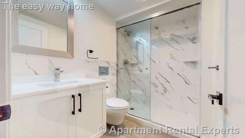 Building Photo - 132 Sherman St